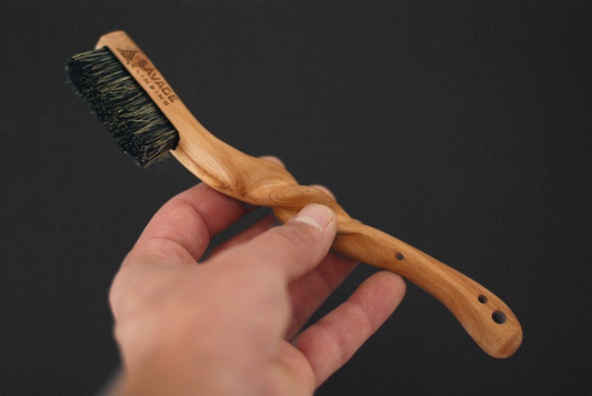 Wind brush (cherry tree) with replaceable boar hair-Size S