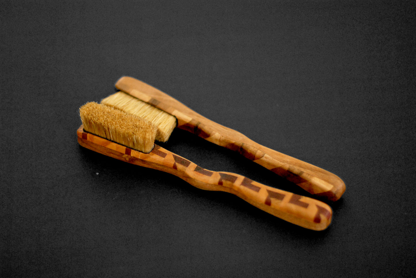 The Viper brush with replaceable boar hair Size S