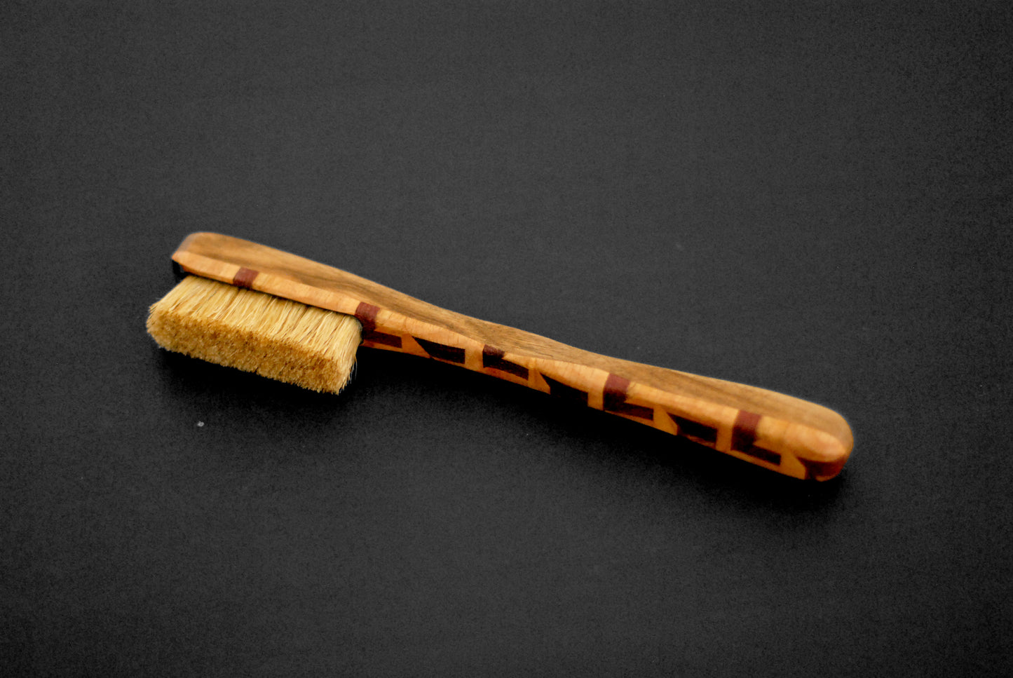 The Viper brush with replaceable boar hair Size S