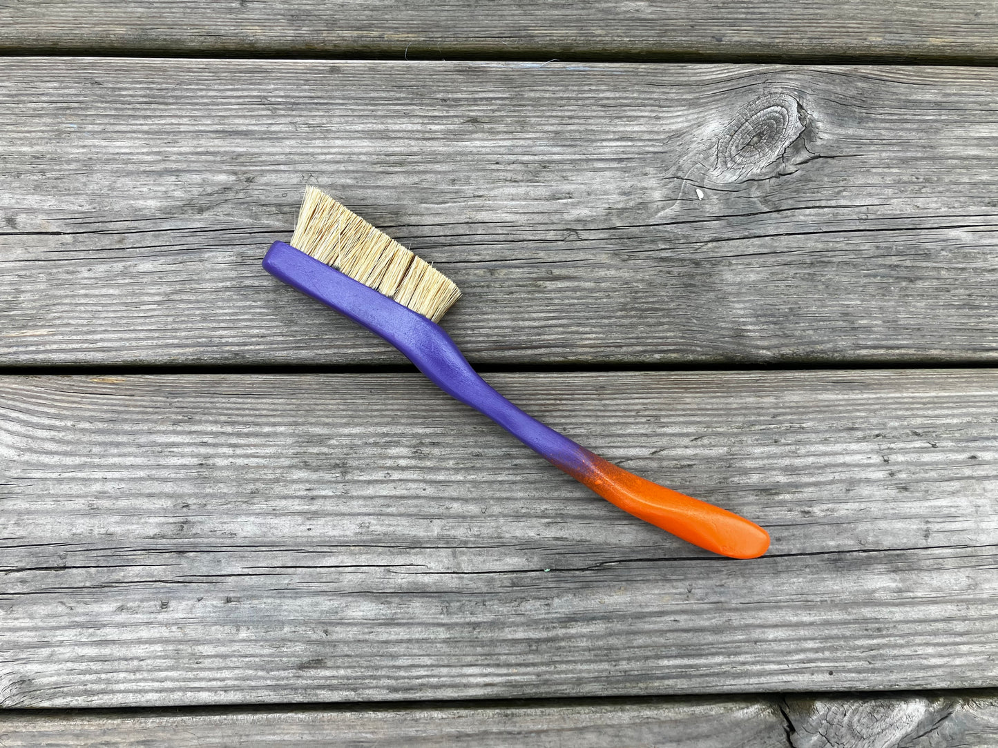 Apprentice Painted climbing brush