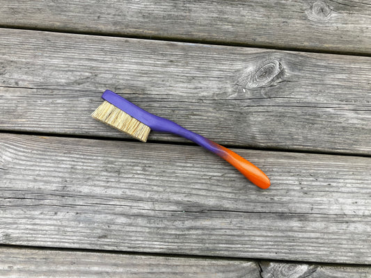 Apprentice Painted climbing brush