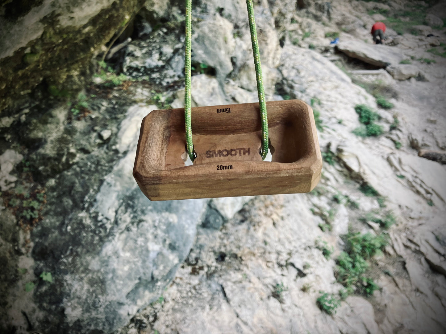 Smooth hangboard