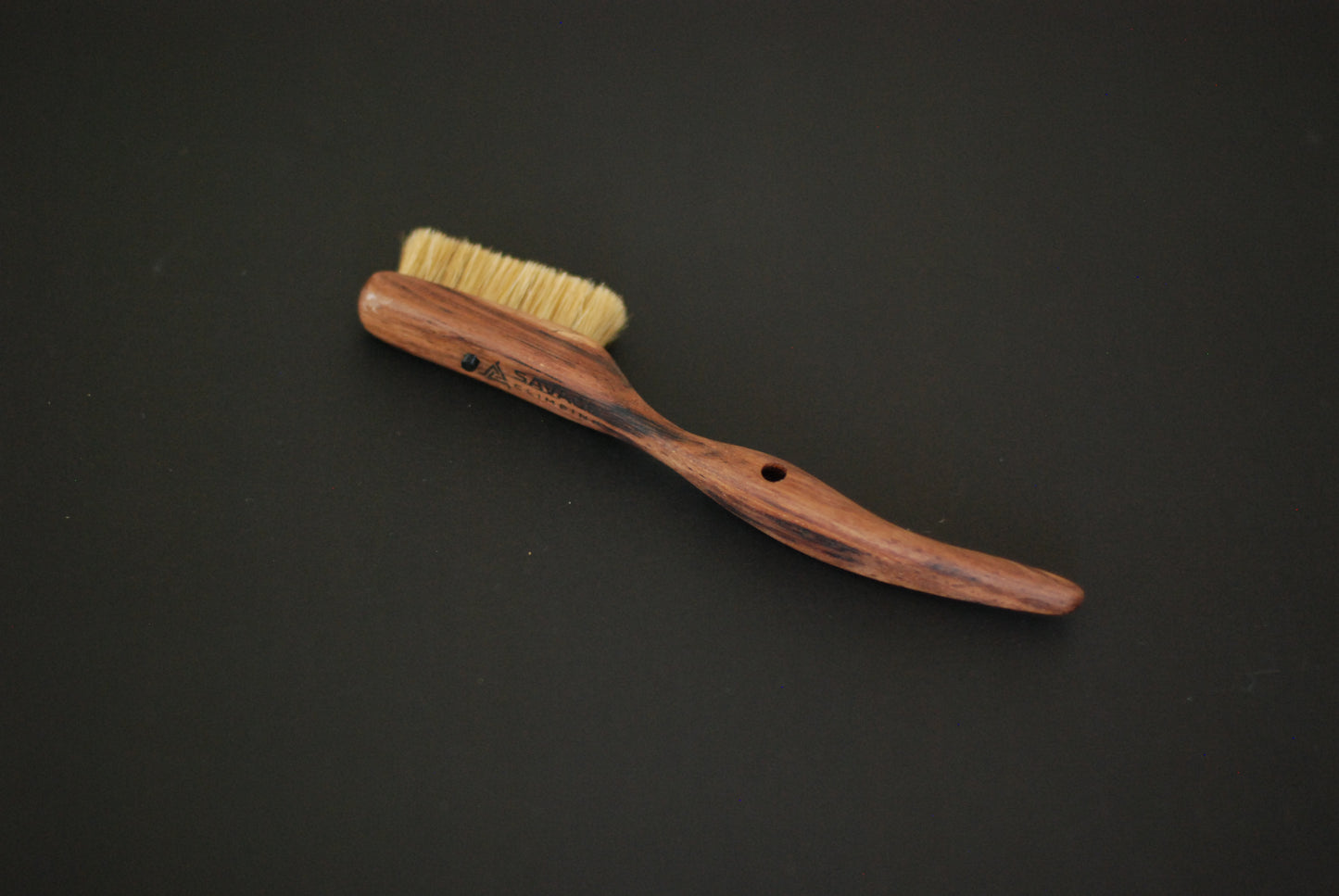 Dragon tooth (ababa wood) climbing brush with replaceable natural boar hair - Size S