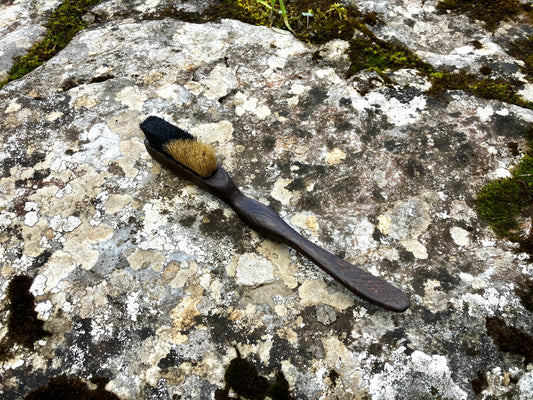 Ammonite climbing brush with replaceable hair-Size S Wenge