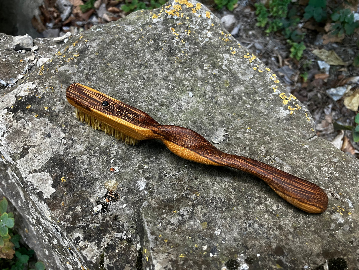 Ents  climbing brush with replaceable bristles -Size S Marble wood