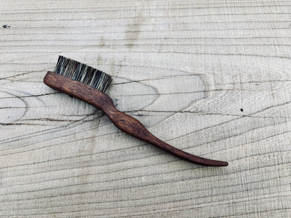 Shinobi climbing brush with replaceable hair-Size S Wenge Iroko Walnut