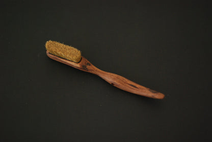 Dragon tooth (ababa wood) climbing brush with replaceable natural boar hair - Size S