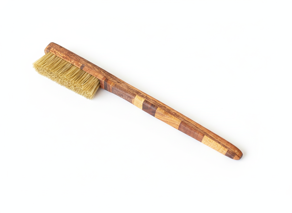 Shaman brush with 100% boar hair