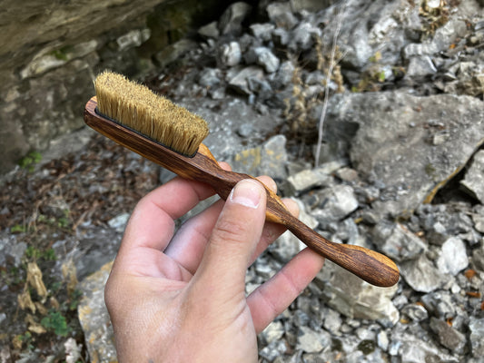 Ents  climbing brush with replaceable bristles -Size S Marble wood