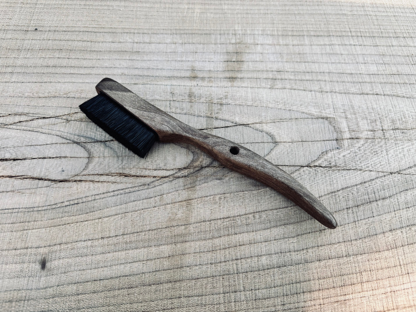 Dragon tooth climbing brush with replaceable natural boar hair-Size S Wallnut