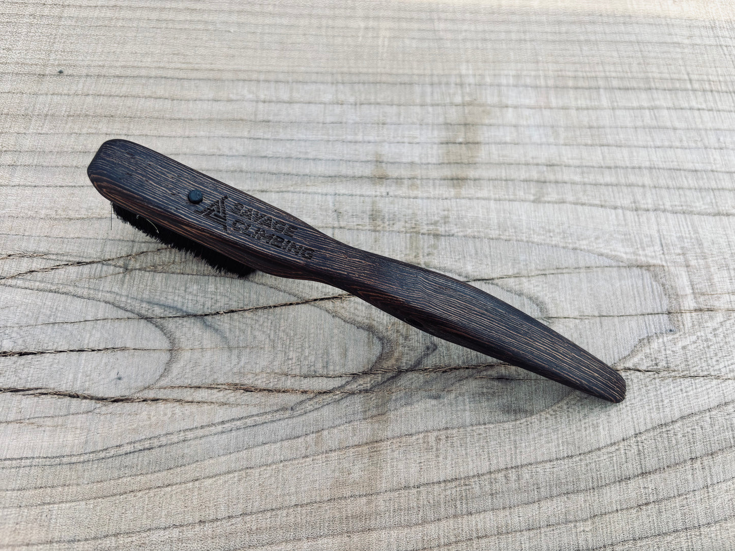 Dragon tooth climbing brush with replaceable natural boar hair-Size S Wenge